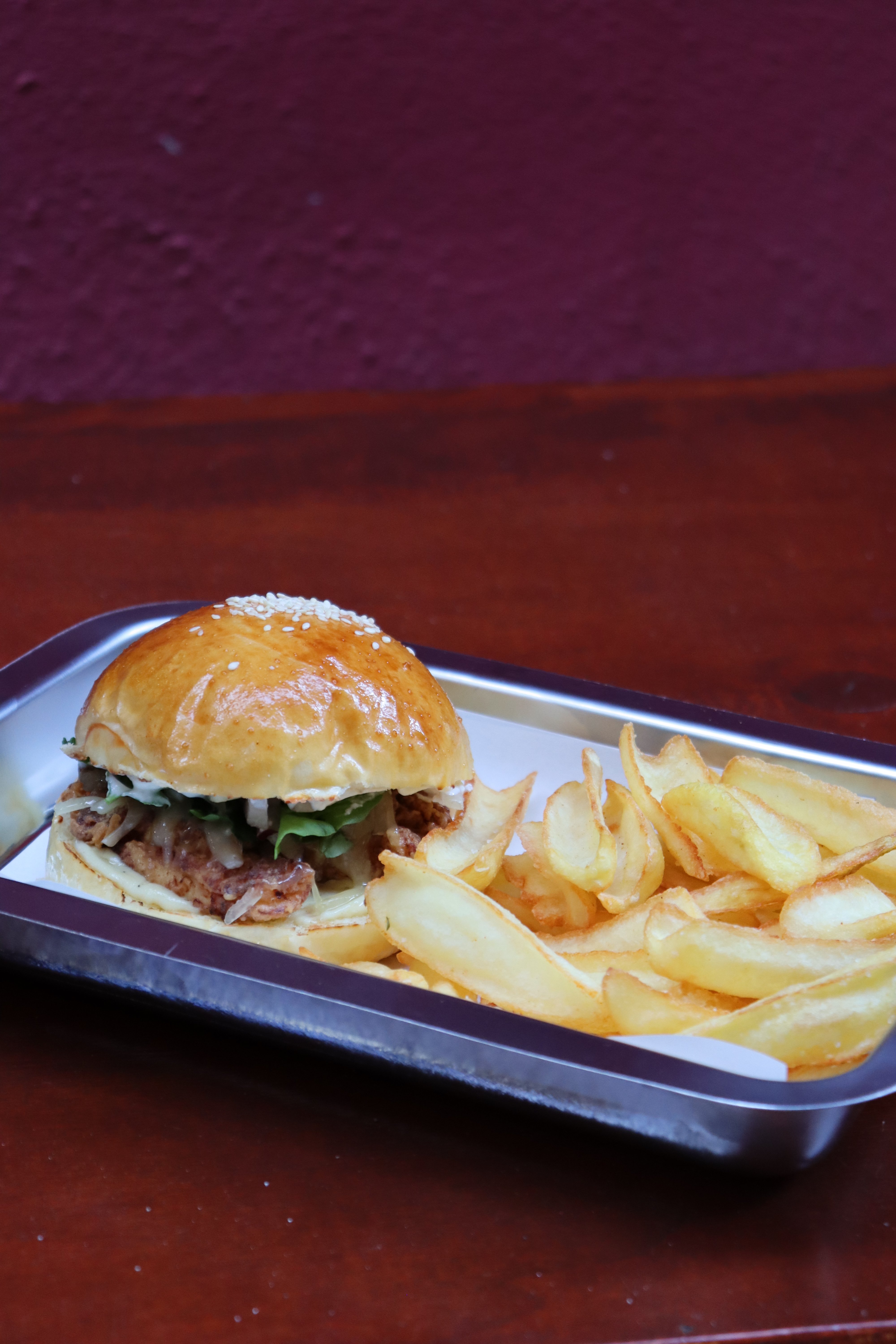RENİ BURGER